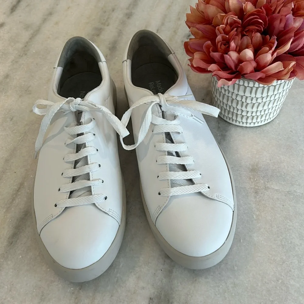 NWOT Everlane The ReLeather® Tennis Shoe